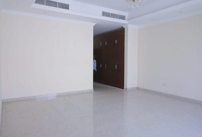 94028697 - Property Image 3