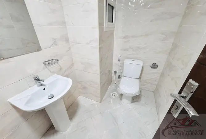 145994853 - Property Image 3