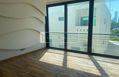 Villa - Studio - 5 Bathrooms for rent in Jumeirah 1 Villas - Jumeirah 1 - Jumeirah - Dubai