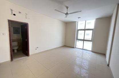 Apartment - Studio - 1 for rent in Fire Station Road - Muwaileh - Sharjah