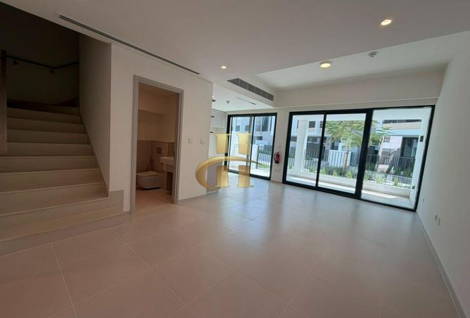 104677825 - Property Main Image