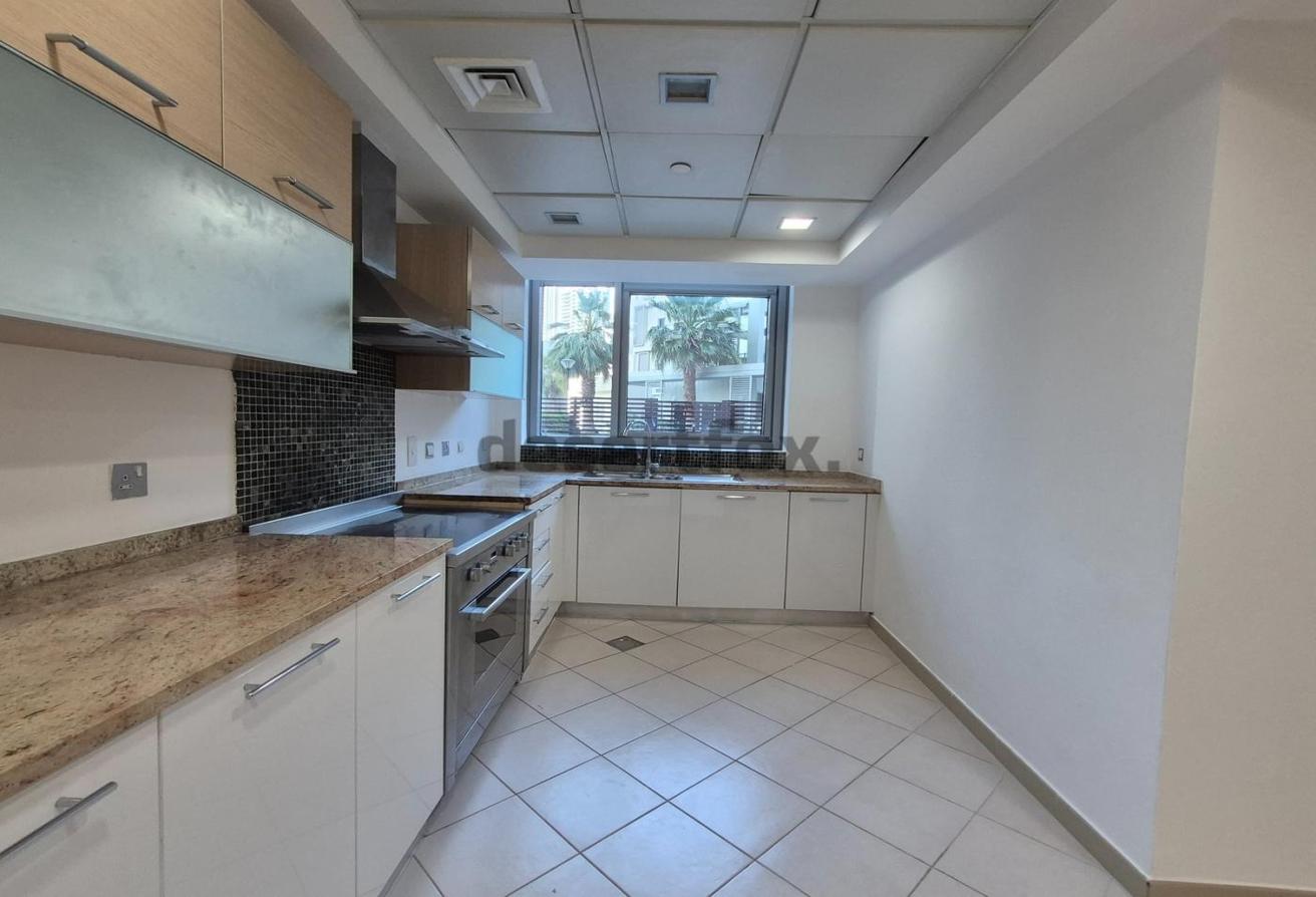 Spacious 3BR + Maid I Executive Towers I Vacant photo 7