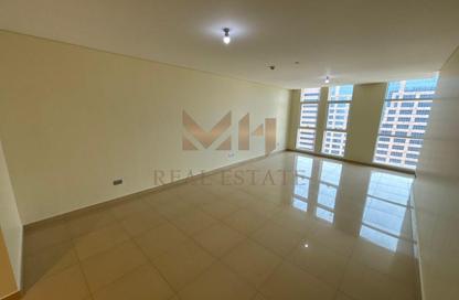 Apartment - 4 Bedrooms - 5 Bathrooms for rent in United Square - Al Khalidiya - Abu Dhabi