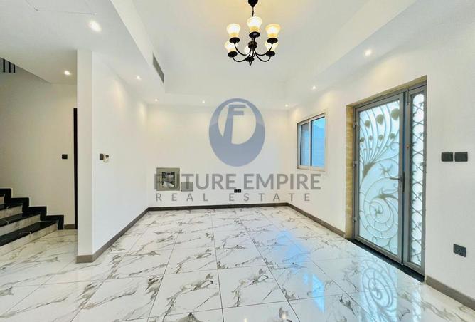 73846457 - Property Image 3