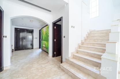 Villa - 4 Bedrooms - 5 Bathrooms for rent in District 3 - Jumeirah Park - Dubai