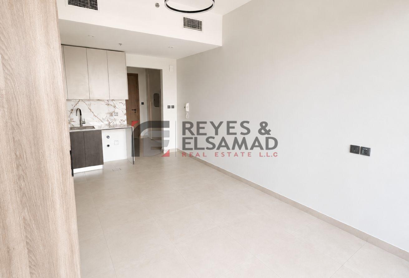 Spacious Studio I Ready to Move I Brand New photo 3