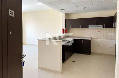 Apartment - 1 Bedroom - 2 Bathrooms for sale in Farah Tower 4 - Queue Point - Liwan - Dubai Apartment - 1 Bedroom - 2 Bathrooms for sale in Farah Tower 4 - Queue Point - Liwan - Dubai