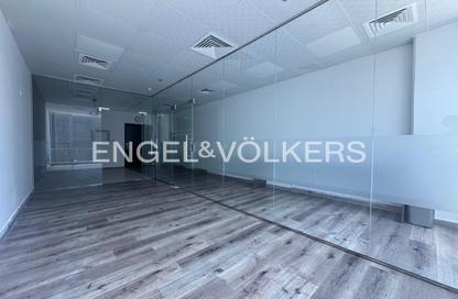 Office Space - Studio - 1 Bathroom for rent in Tamani Art Tower - Business Bay - Dubai