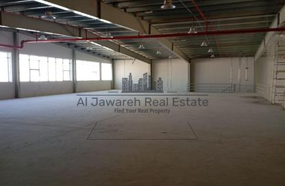 Warehouse - Studio - 3 Bathrooms for rent in Umm Dir - Umm Al Quwain