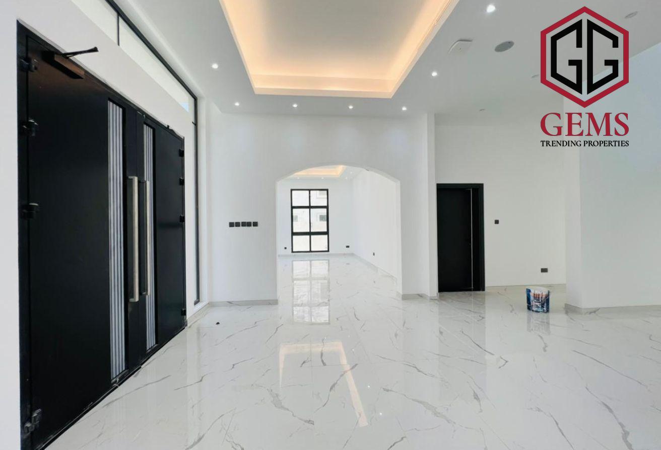 ELEGANT | HIGH-END | SERVANT BLOCK | GARDEN AREA photo 3