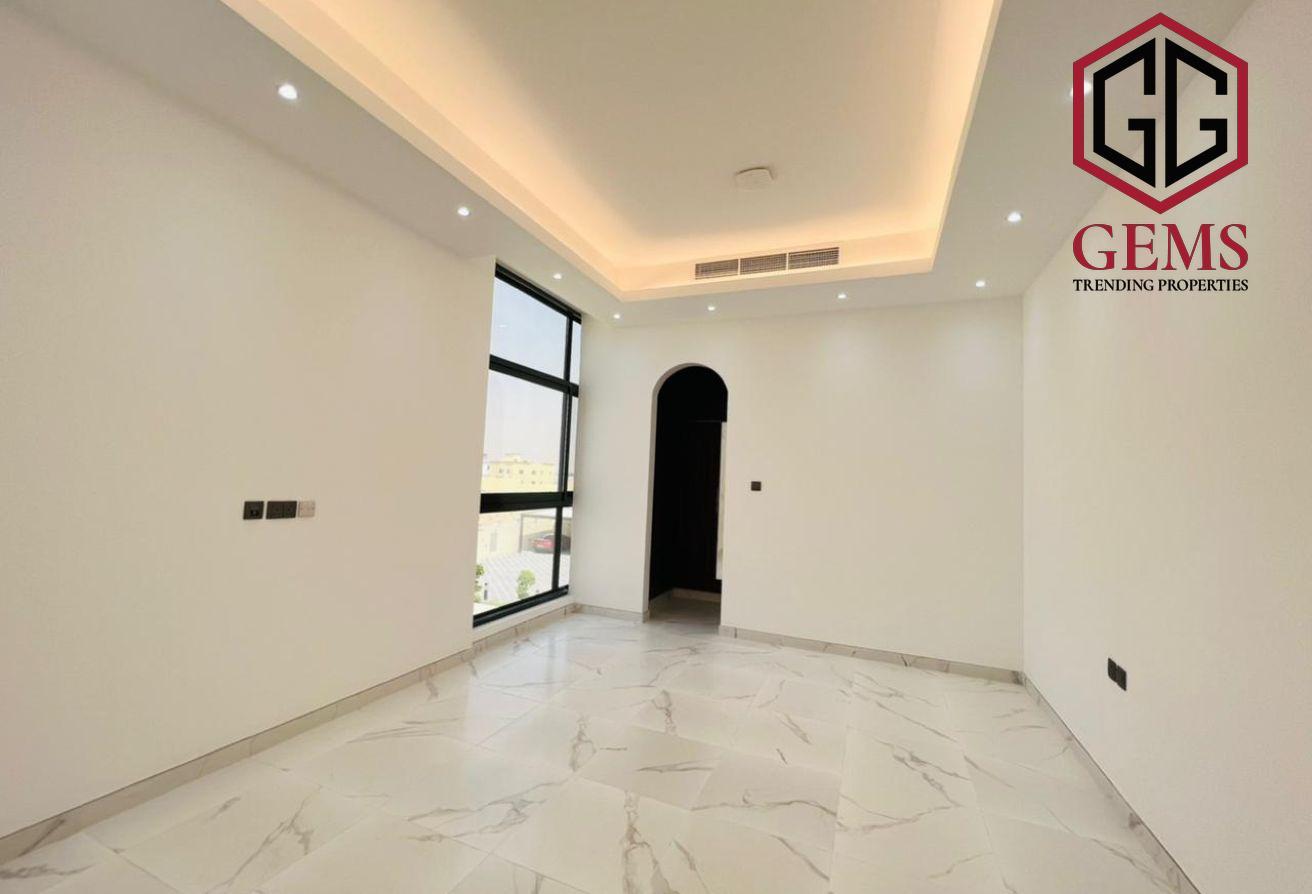 ELEGANT | HIGH-END | SERVANT BLOCK | GARDEN AREA photo 14