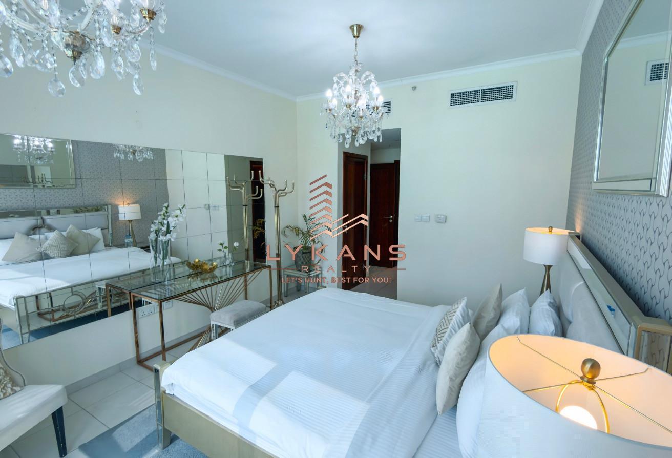 Burj Khalifa & Dubai Fountain View | Furnished photo 8