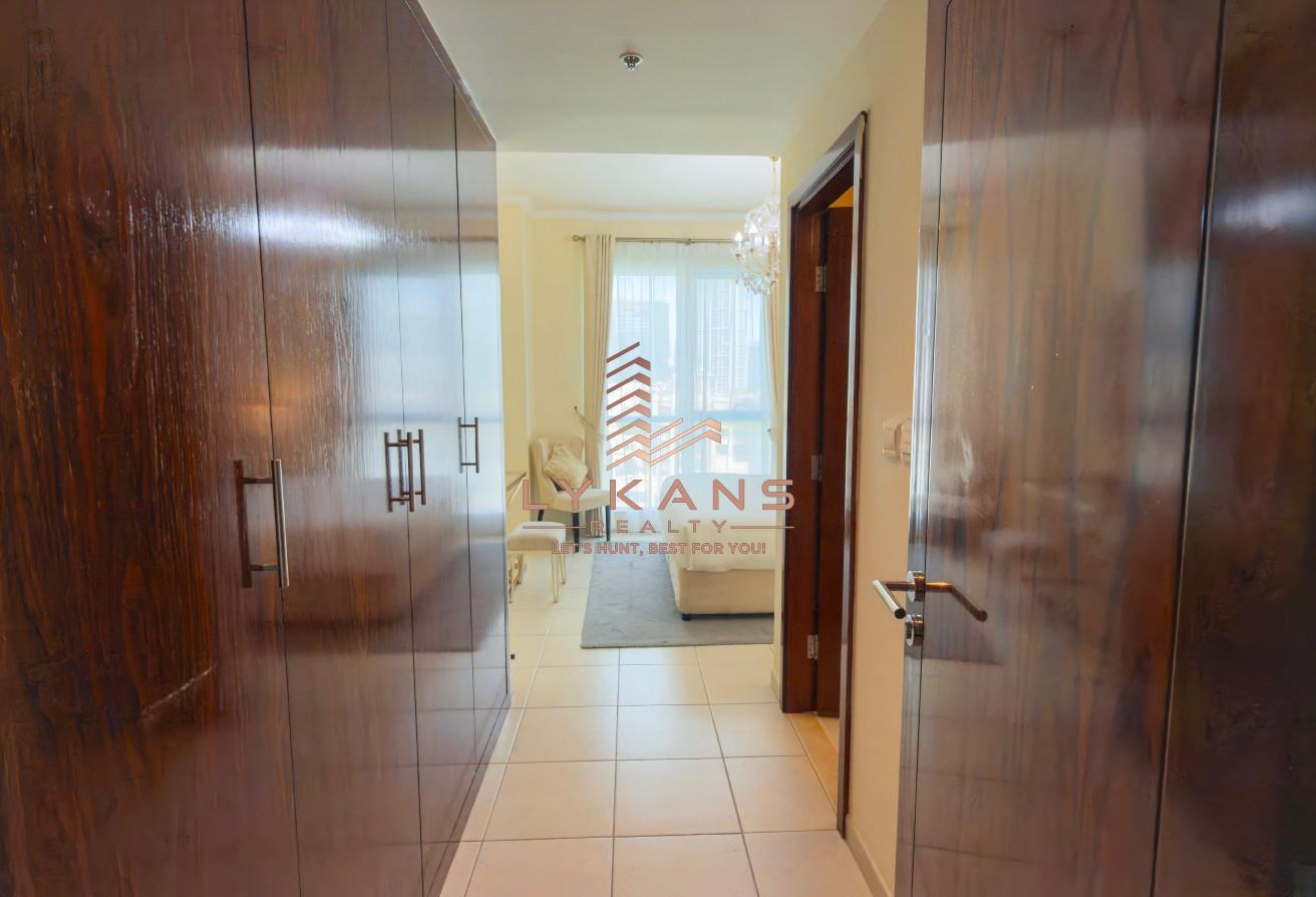 Burj Khalifa & Dubai Fountain View | Furnished photo 12