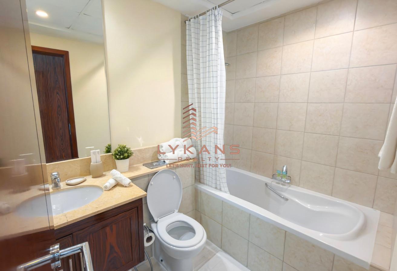 Burj Khalifa & Dubai Fountain View | Furnished photo 13