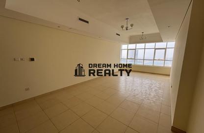 Apartment - 2 Bedrooms - 2 Bathrooms for rent in Danat Al Khan Tower - Al Khan Lagoon - Al Khan - Sharjah