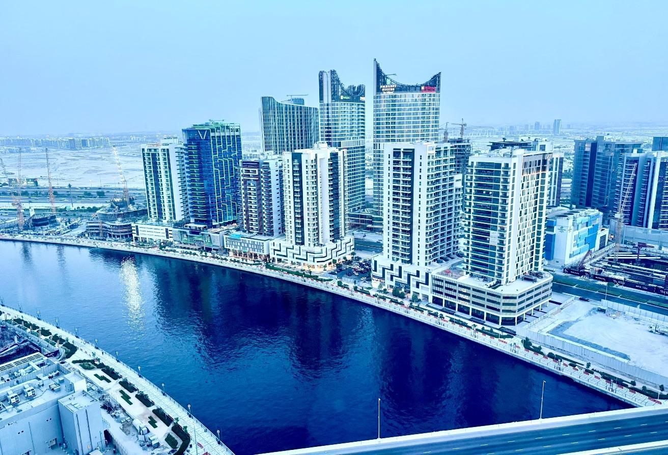 Fully Furnished | High Floor | Canal view photo 5