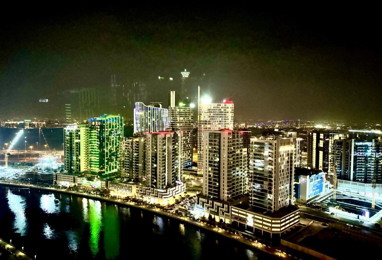 Fully Furnished | High Floor | Canal view photo 2