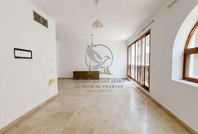 141930195 - Property Image 3
