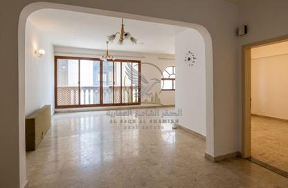 Duplex - 4 - 4 for rent in Al Qulaya'ah - Al Sharq - Sharjah