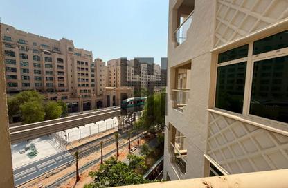 Apartment - 2 Bedrooms - 3 Bathrooms for rent in Al Sarrood - Shoreline Apartments - Palm Jumeirah - Dubai