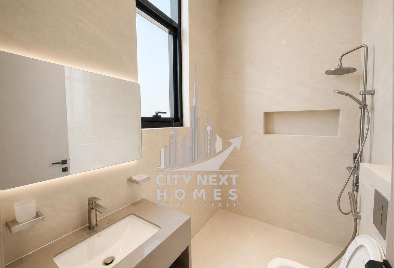 5BR Villa | Spacious Living Room | Majlis | Maid photo 11