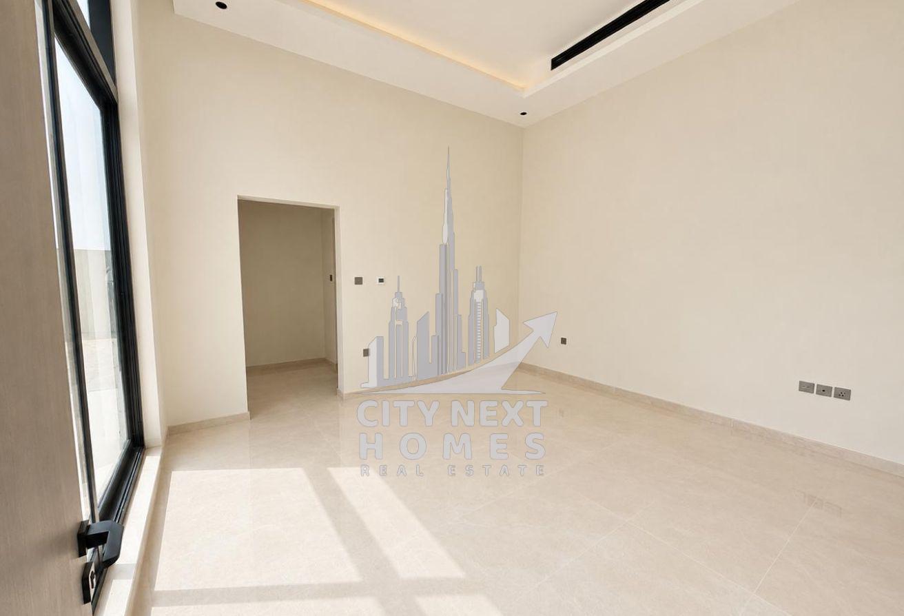 5BR Villa | Spacious Living Room | Majlis | Maid photo 9