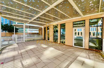 Apartment - 2 Bedrooms - 4 Bathrooms for rent in United Square - Al Khalidiya - Abu Dhabi