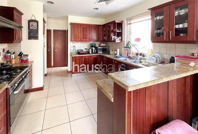 91812930 - Property Image 3