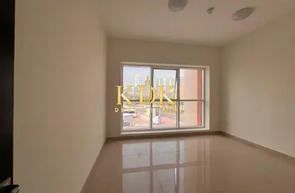 Apartment - 1 Bedroom - 2 Bathrooms for rent in Royal JVC Building - District 10 - Jumeirah Village Circle - Dubai