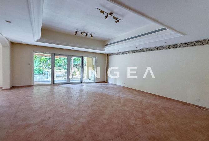 54407459 - Property Main Image