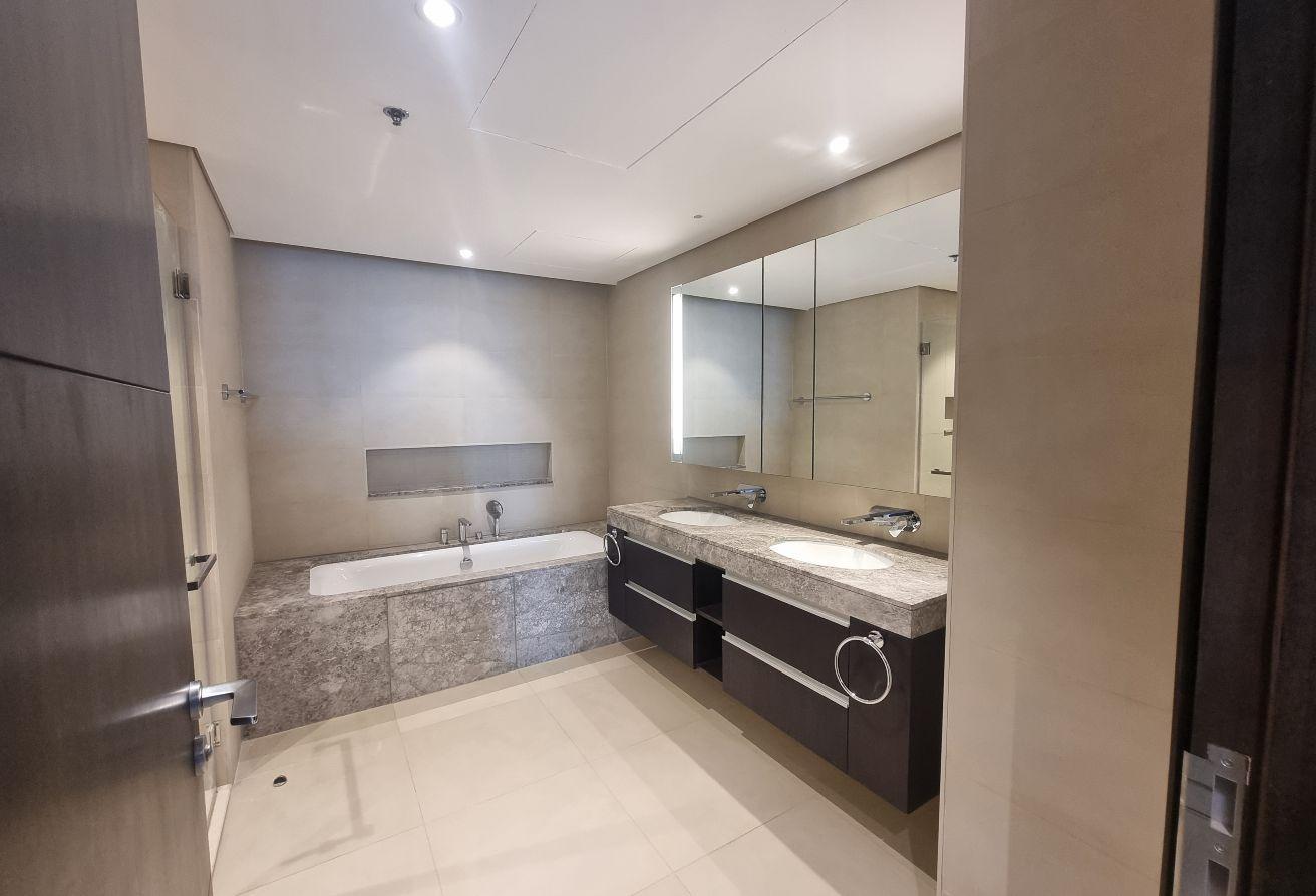 QUALITY STANDARD|CLASSY LIVING|LOCATION!!! photo 10