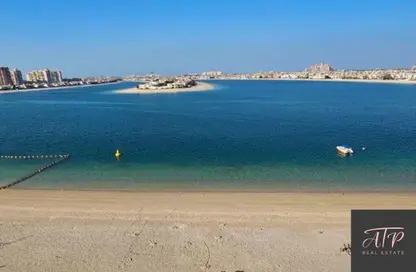شقة - 2 غرف نوم - 3 حمامات للايجار في رويال باي من عزيزي - ذا كريسنت - نخلة جميرا - دبي