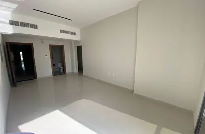 شقة - 3 غرف نوم - 3 حمامات للايجار في برج النعيمية 1 - أبراج النعيمية - النعيمية - عجمان