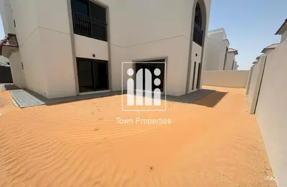 Villa - 4 Bedrooms for sale in Fay Alreeman - Al Shamkha - Abu Dhabi