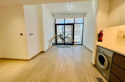 Apartment - 2 Bedrooms - 2 Bathrooms for rent in AZIZI Riviera 39 - AZIZI Riviera - Meydan One - Meydan - Dubai