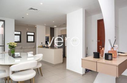 Apartment - 3 Bedrooms - 3 Bathrooms for sale in Zahra Apartments 2B - Zahra Apartments 2 - Zahra Apartments - Town Square - Dubai