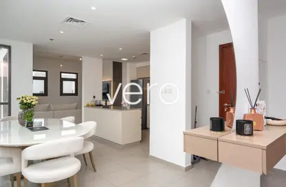 Apartment - 3 Bedrooms - 3 Bathrooms for sale in Zahra Apartments 2B - Zahra Apartments 2 - Zahra Apartments - Town Square - Dubai