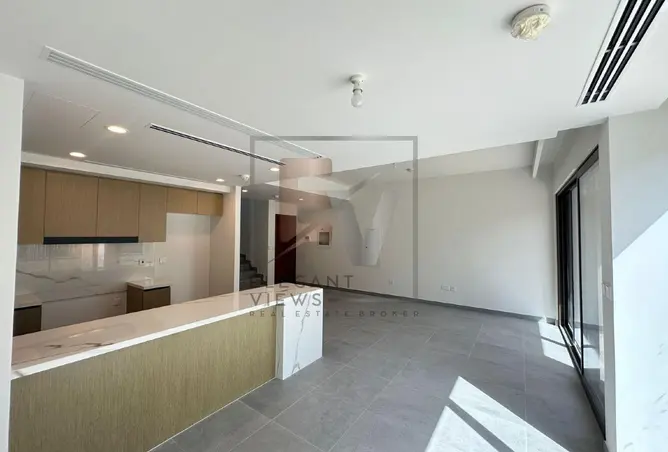 98682710 - Property Image 3