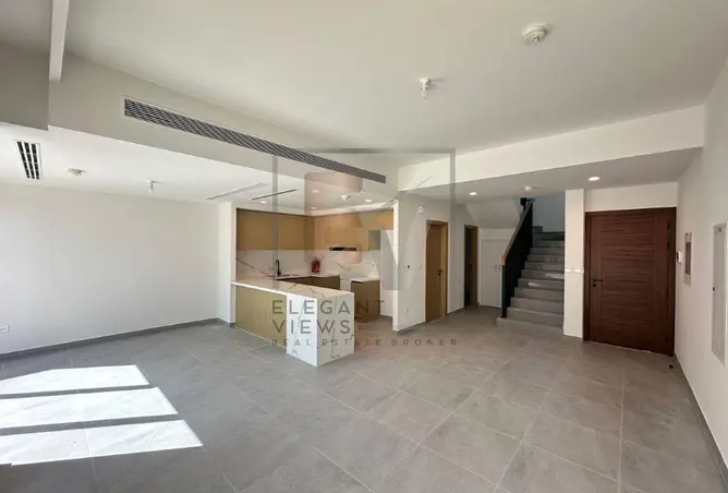 98682710 - Property Image 2