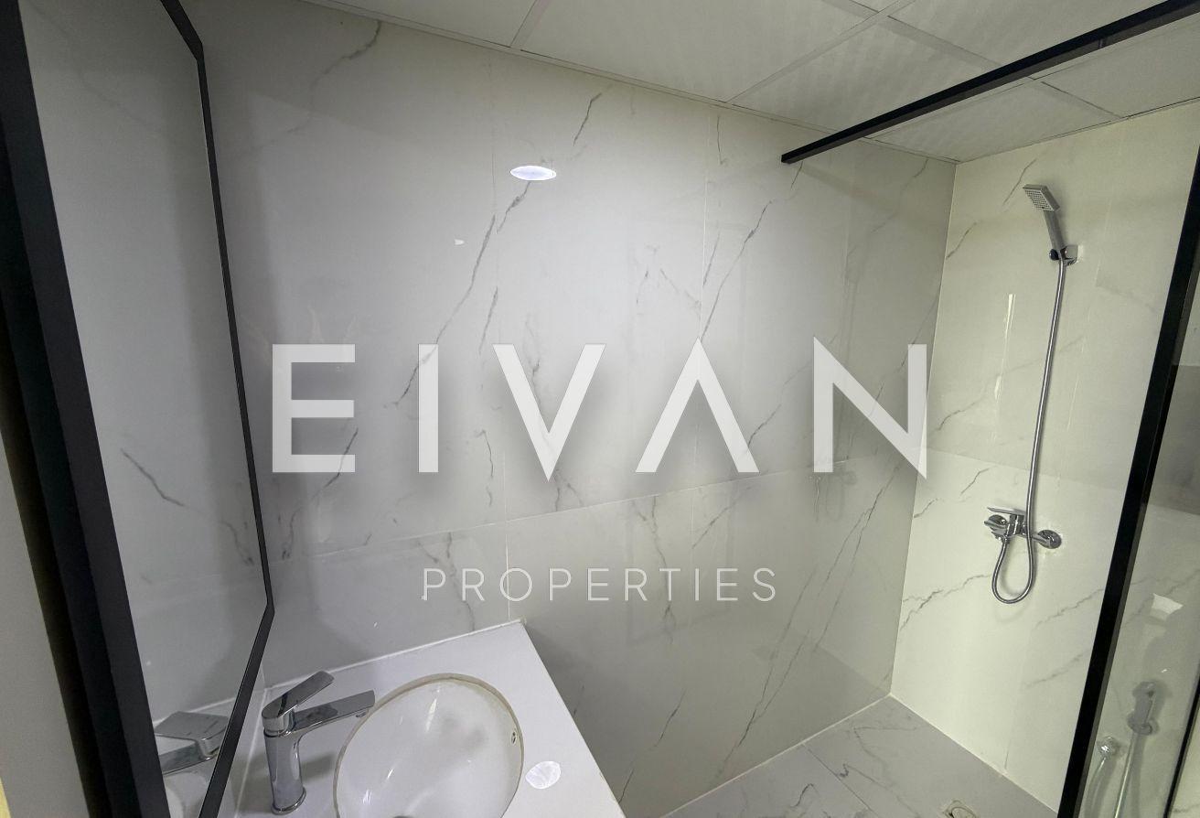 Near Metro Station | Brand New 1BR | High Floor photo 9