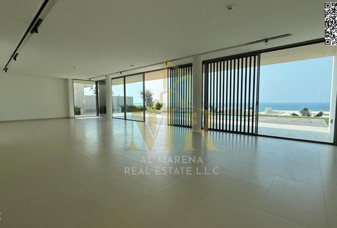 102014648 - Property Image 2