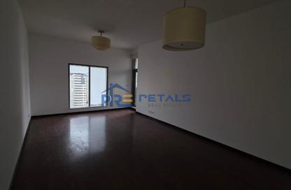 Apartment - 1 Bedroom - 2 Bathrooms for rent in Green Lakes Towers 3 - Green Lakes Towers - JLT Cluster S - Jumeirah Lake Towers - Dubai