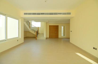 Villa - 4 Bedrooms - 2 Bathrooms for rent in Legacy Nova Villas - Jumeirah Park - Dubai
