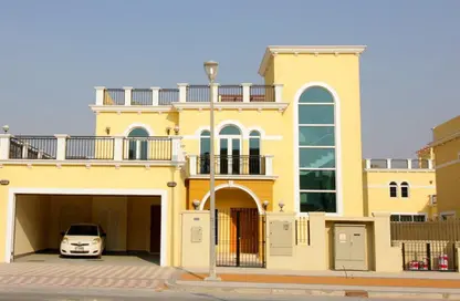 Villa - 4 Bedrooms - 2 Bathrooms for rent in Legacy Nova Villas - Jumeirah Park - Dubai