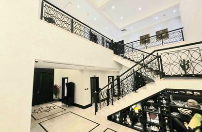 Villa - 5 Bedrooms - 7 Bathrooms for sale in Royal Residences Jumeirah Zabeel Saray - The Crescent - Palm Jumeirah - Dubai