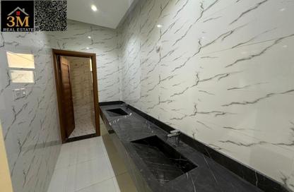 Villa - 5 Bedrooms - 4 Bathrooms for rent in Al Yasmeen 1 - Al Yasmeen - Ajman