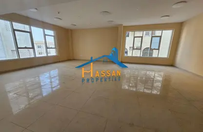 مكتب - استوديو - 1 حمام للايجار في أبو شغارة - الشارقة