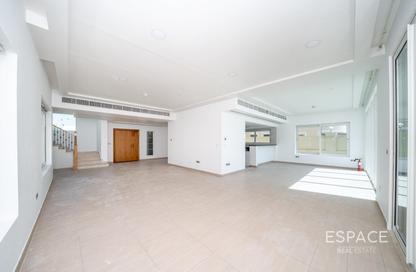 Villa - 4 Bedrooms - 4 Bathrooms for rent in Legacy Nova Villas - Jumeirah Park - Dubai