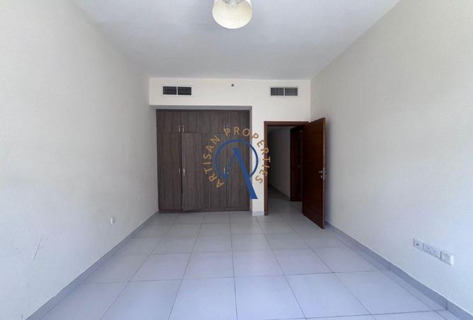 127008461 - Property Image 2