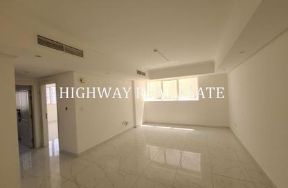 Apartment - 1 - 2 for rent in Muwaileh 29 Building - Muwaileh - Sharjah
